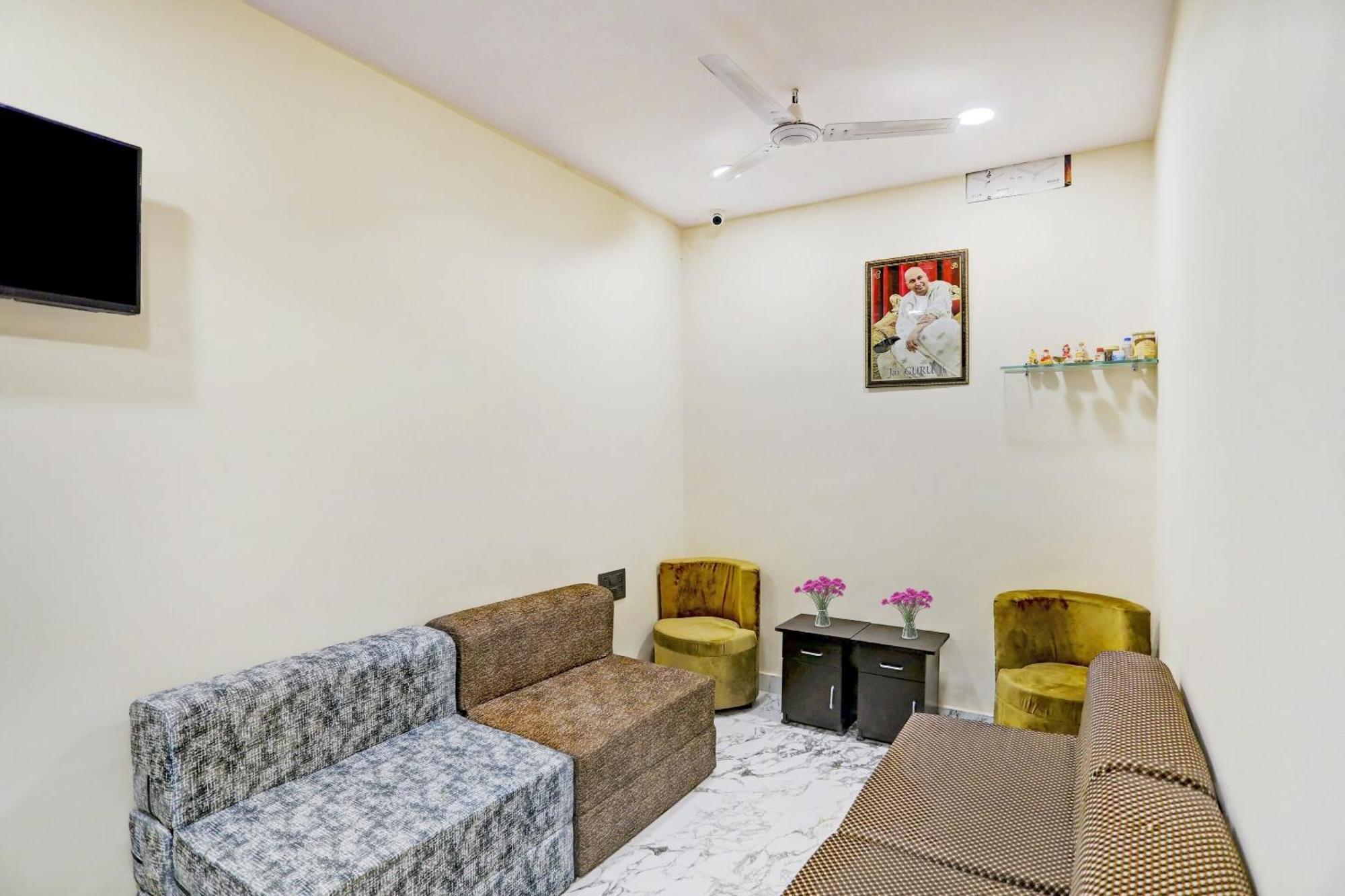 Hotel O Royal Lotus Stay Near Ip Extension Metro Station New Delhi Eksteriør billede