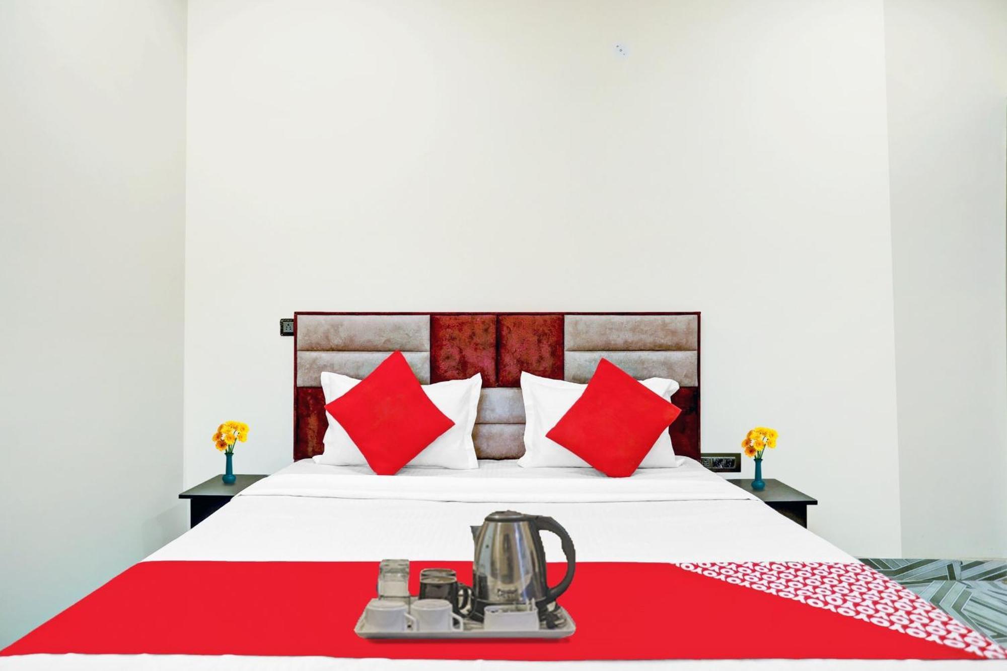Hotel O Royal Lotus Stay Near Ip Extension Metro Station New Delhi Eksteriør billede